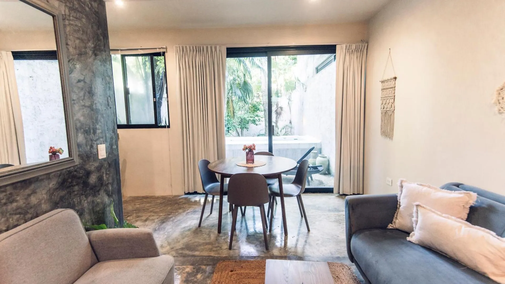 Nomad Humans Coliving Apartments Tulum Mexiko