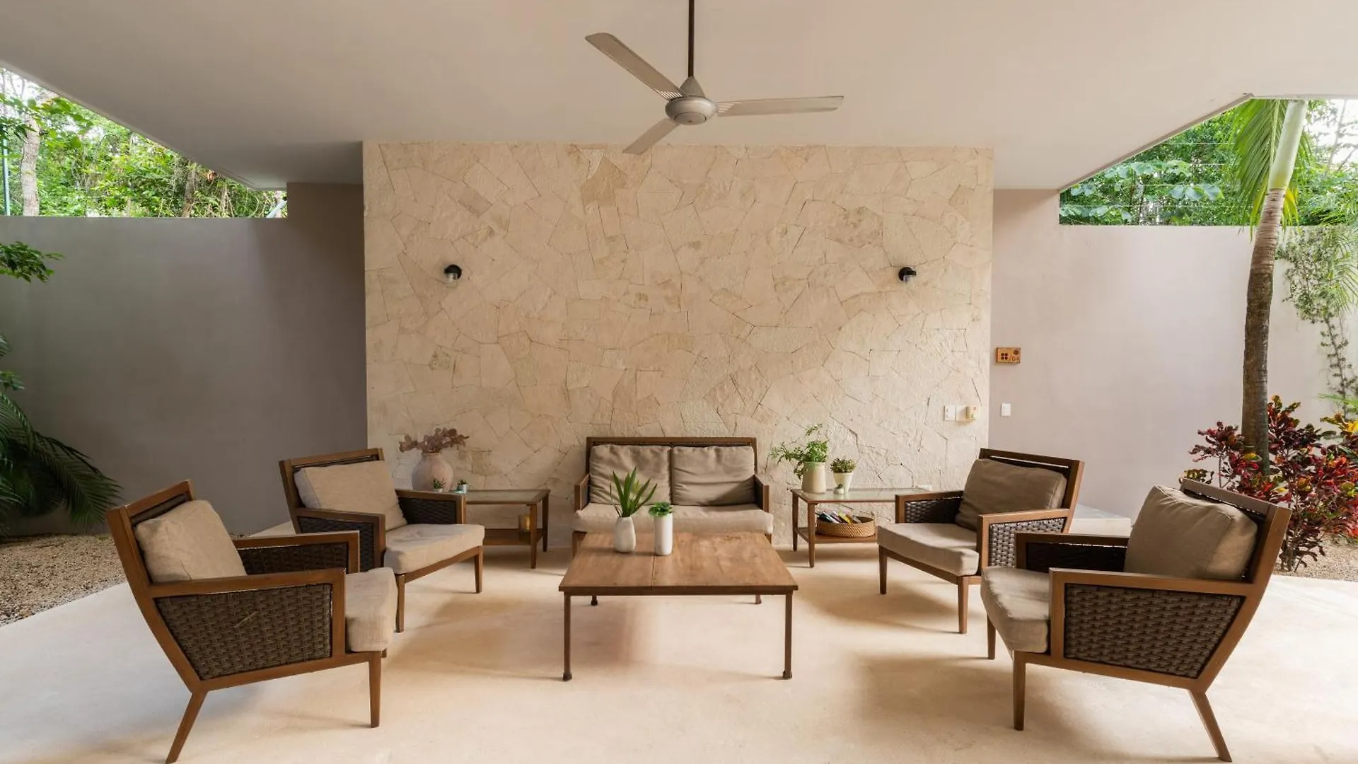 Nomad Humans Coliving Apartments Tulum